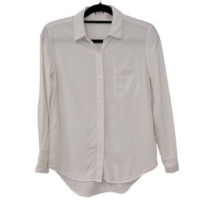 Aritza Sunday best button down blouse.